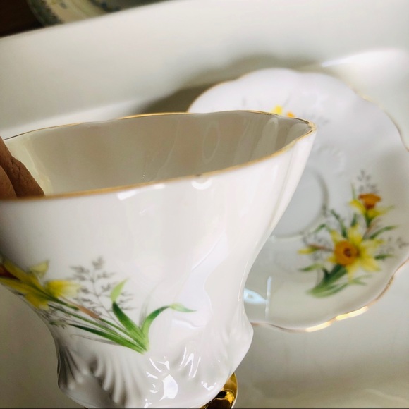 🚫SOLD🚫 Royal Albert Bone Friendship DAFFODIL - Picture 8 of 8